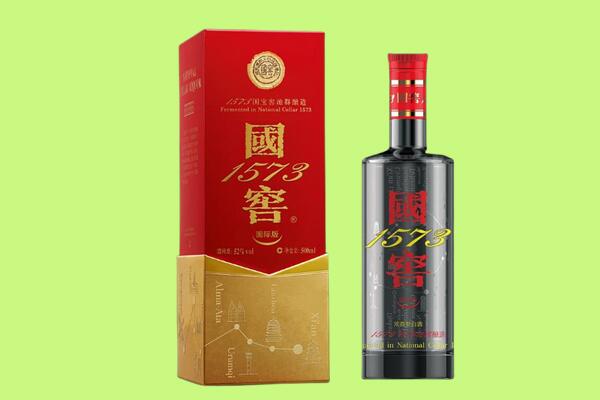 泸州龙马潭区回收国窖1573.jpg